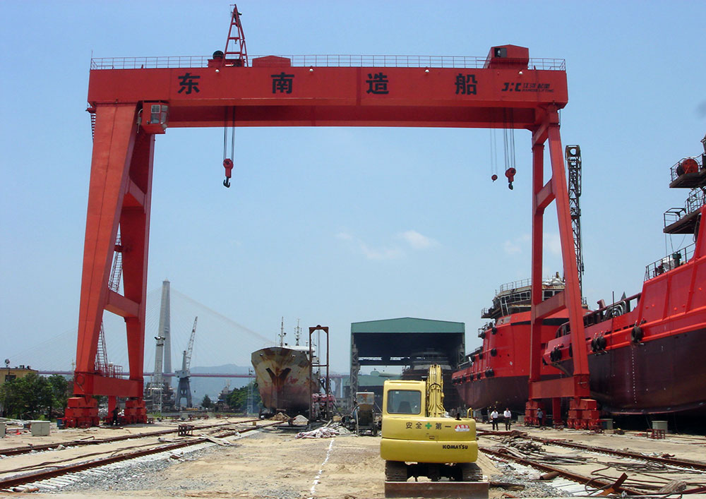 福建东南造船厂300t门式起万搏在线登录-万搏（中国）